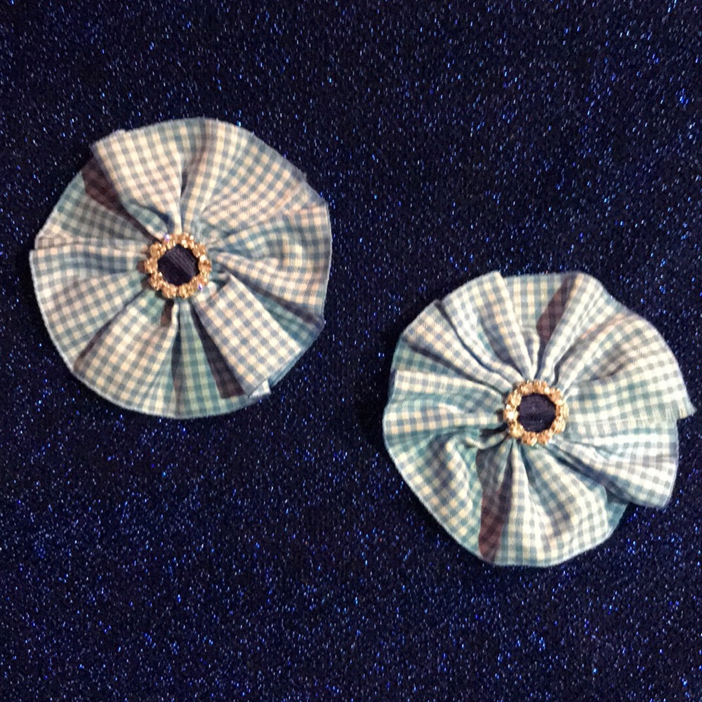 Dorthy bows.